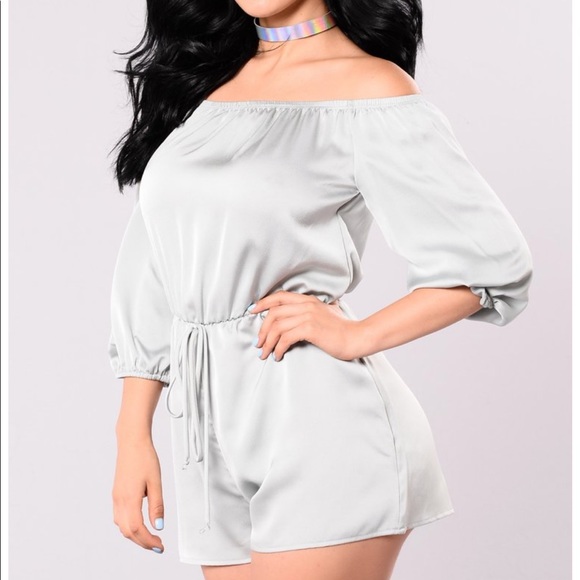 Off the shoulder romper - Picture 1 of 3